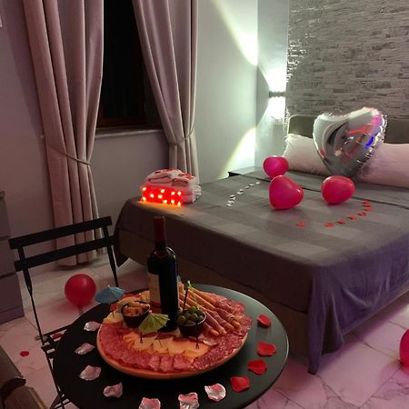 B&B Alla Stazione เนเปิลส์ ภายนอก รูปภาพ