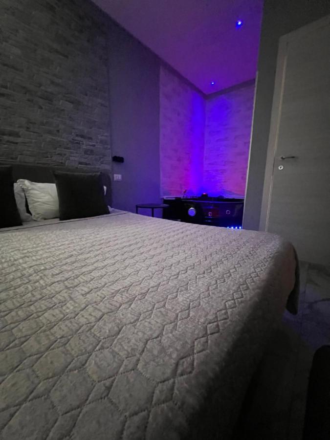 B&B Alla Stazione เนเปิลส์ ภายนอก รูปภาพ