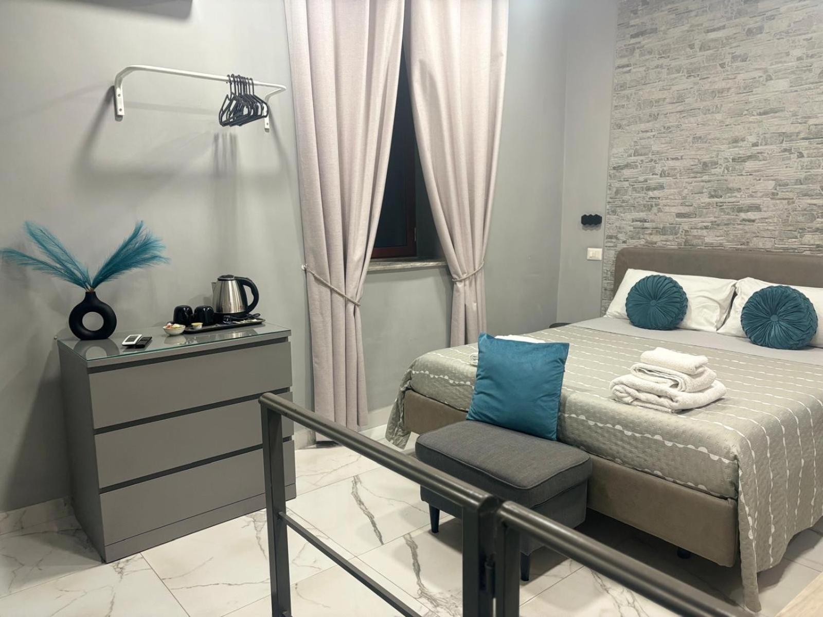 B&B Alla Stazione เนเปิลส์ ภายนอก รูปภาพ