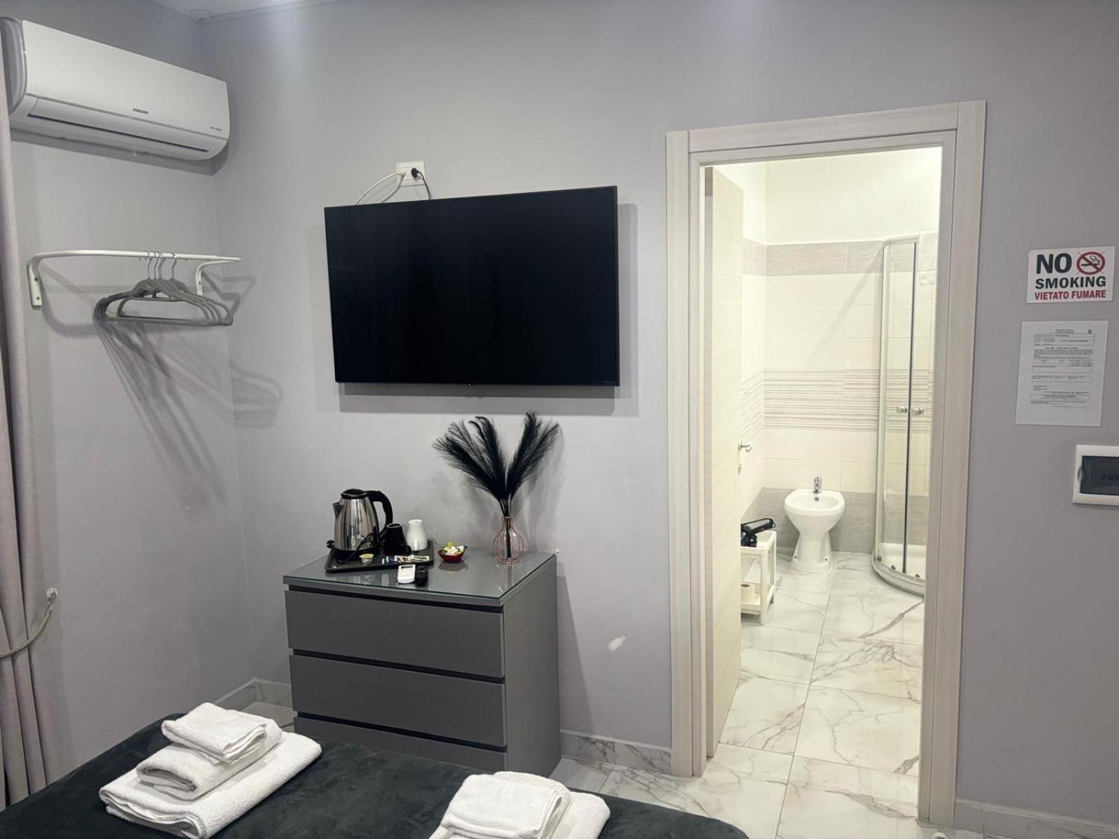 B&B Alla Stazione เนเปิลส์ ภายนอก รูปภาพ