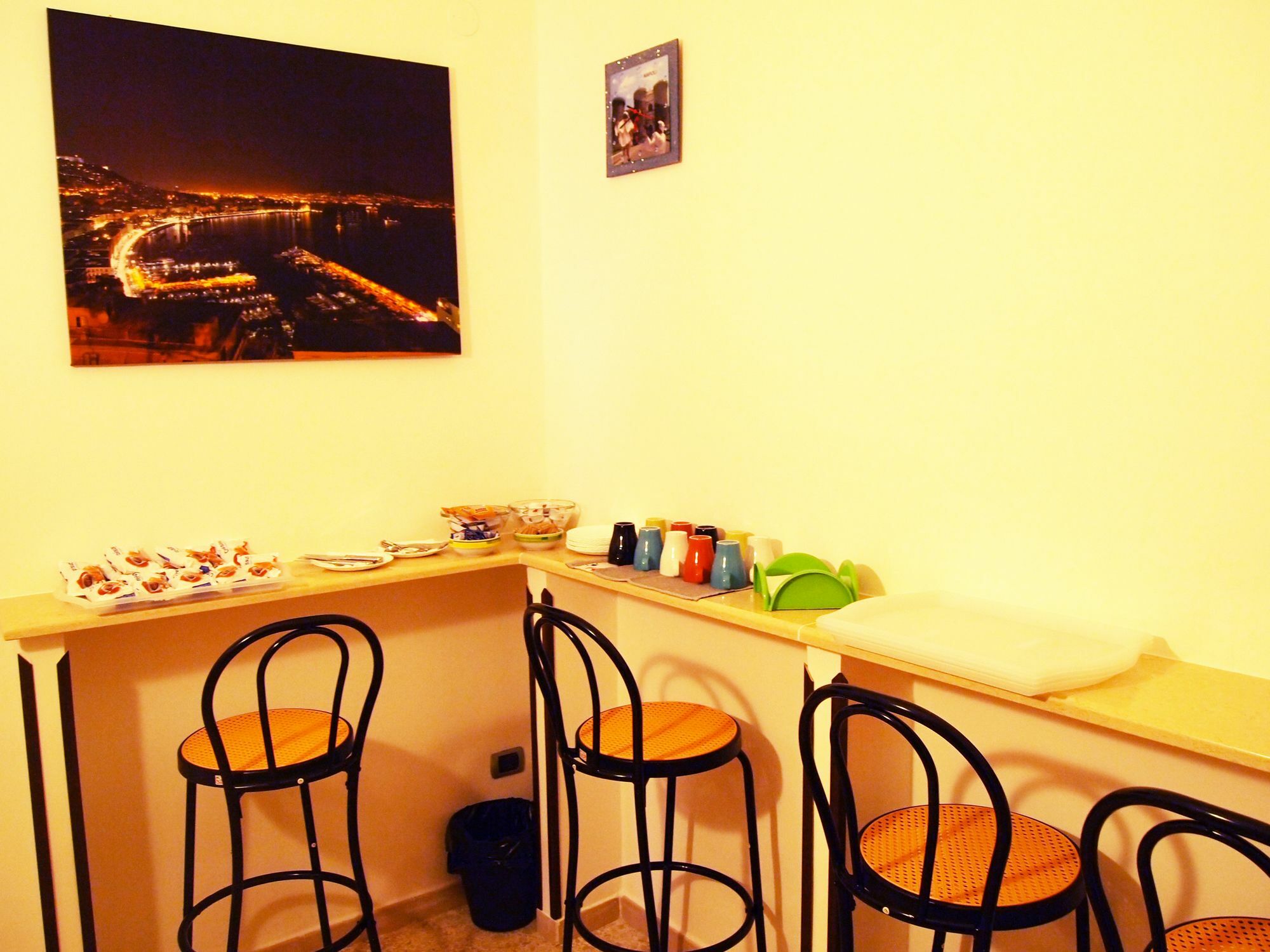 B&B Alla Stazione เนเปิลส์ ภายนอก รูปภาพ